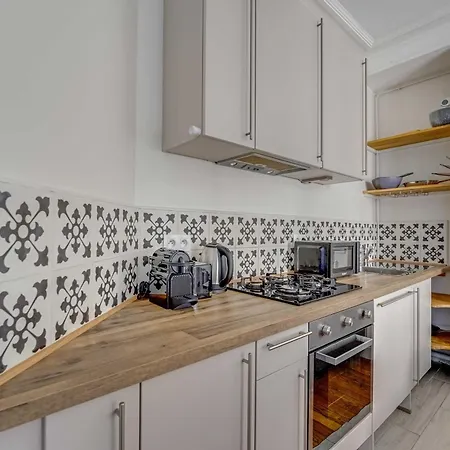 Apartment 2bdr 4p Near Batignolles *